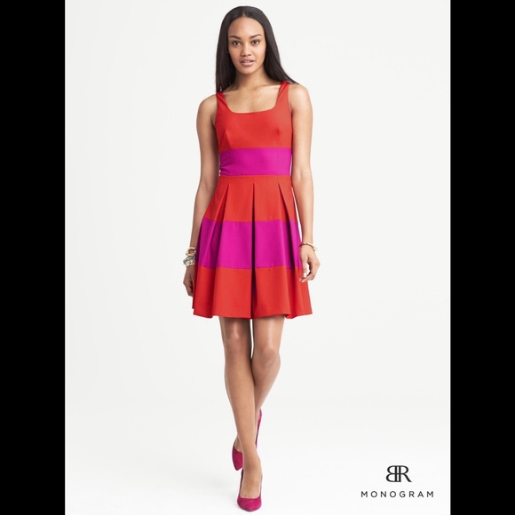 Banana Republic Dresses & Skirts - Banana Republic Retro Stripe Red Dress